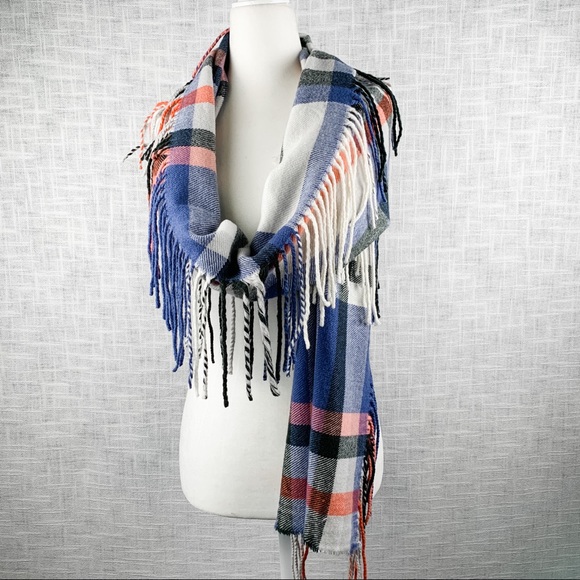 American Eagle Outfitters large plaid fringe scarf